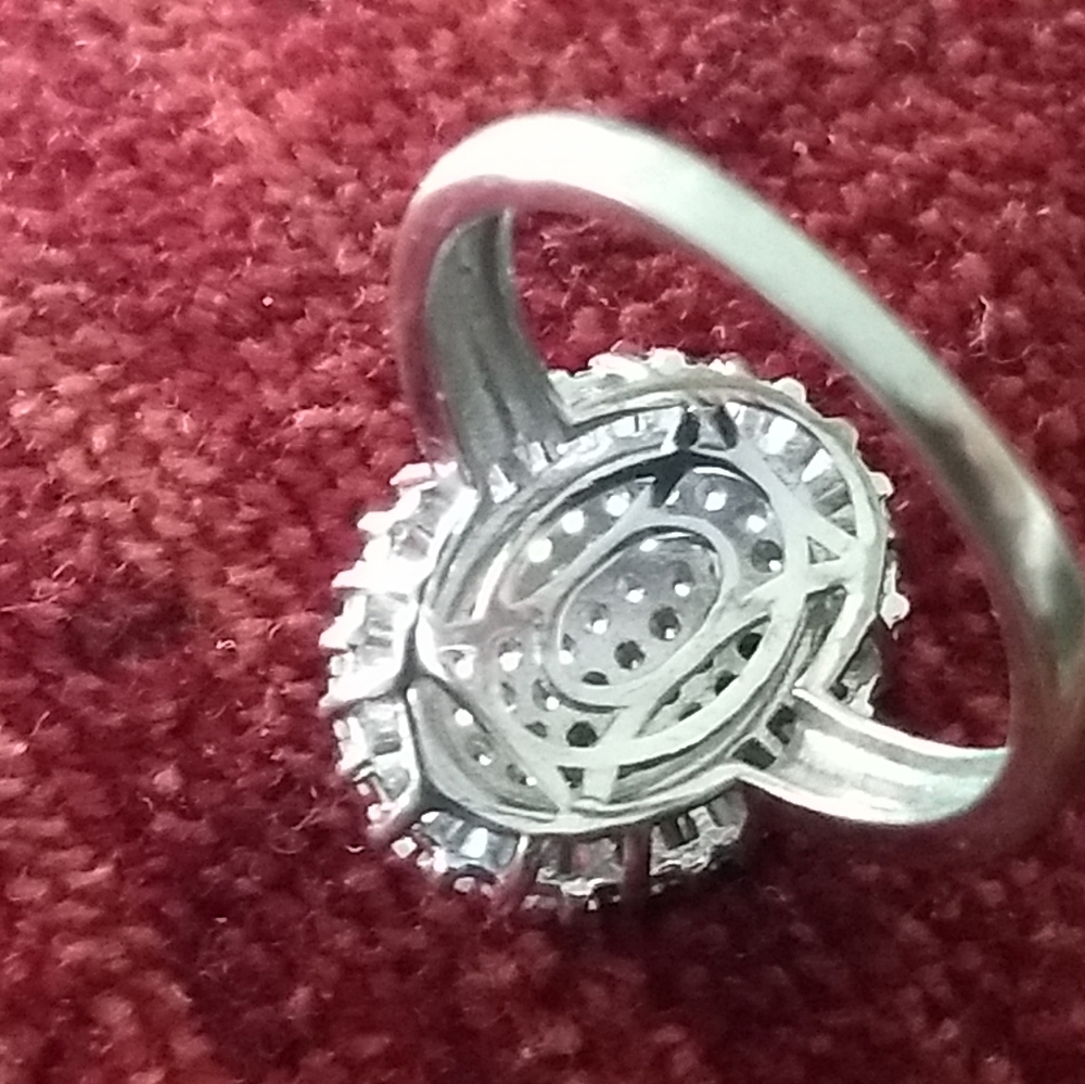 Cocktail Ring - Picture 2 of 3